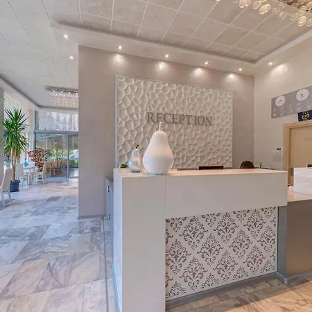 Kamenec Ξενοδοχείο Νεσέμπαρ