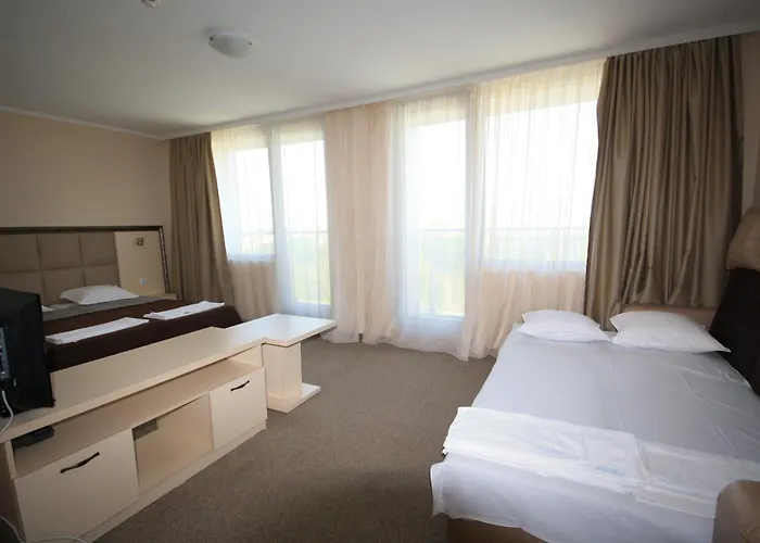 Kamenec 3* 内塞伯尔